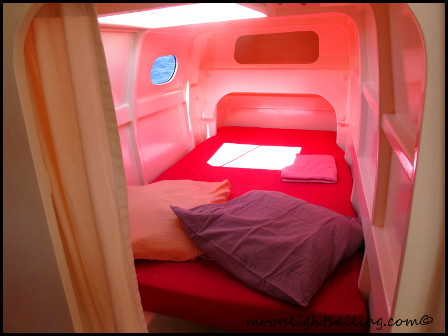 back cabin catamaran Kawai