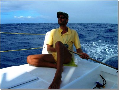 Steering the catamaran Kawai